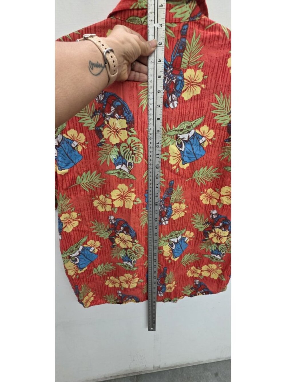 Star Wars Shirt Mens LG Red Grogu Mandalorian Hawaiian Short Sleeve Button Up - Picture 4 of 6